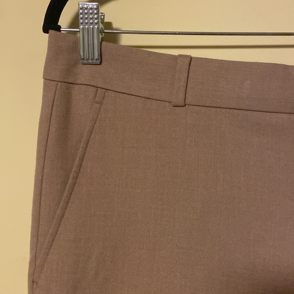 Banana republic tan Ryan pants, size 8 petite - Picture 4 of 13